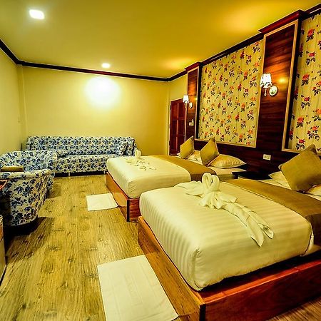 Lenoi Buri Hostel Фаталунг Екстериор снимка