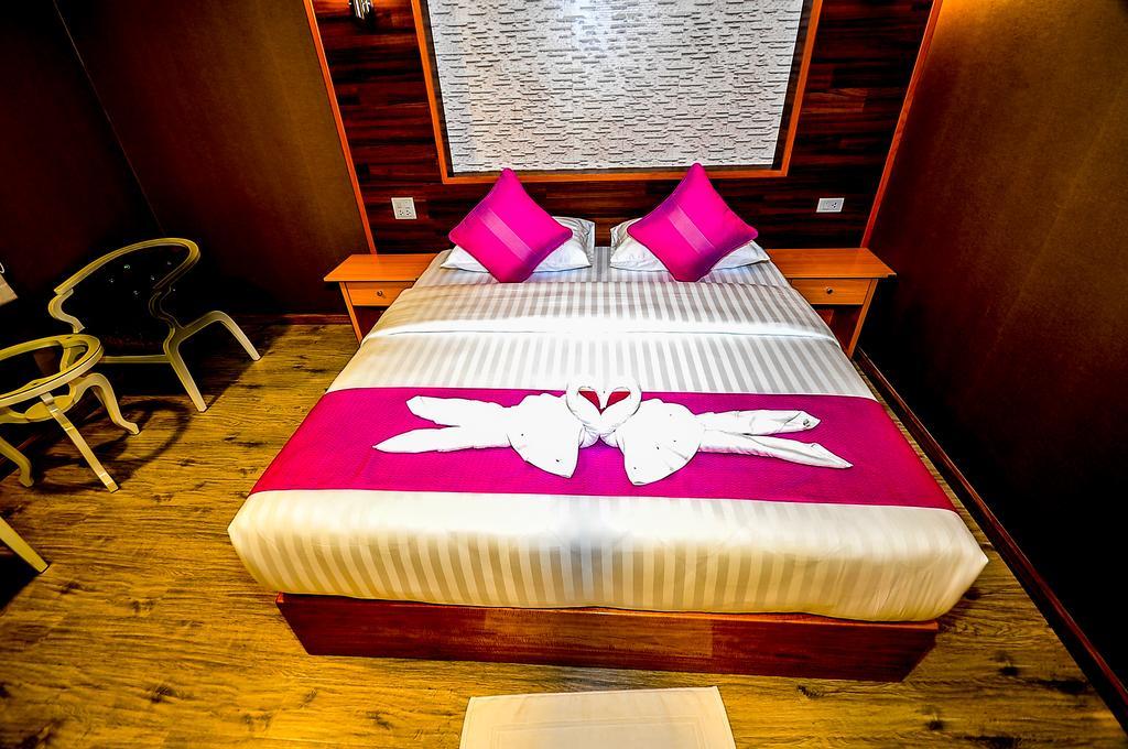 Lenoi Buri Hostel Фаталунг Екстериор снимка