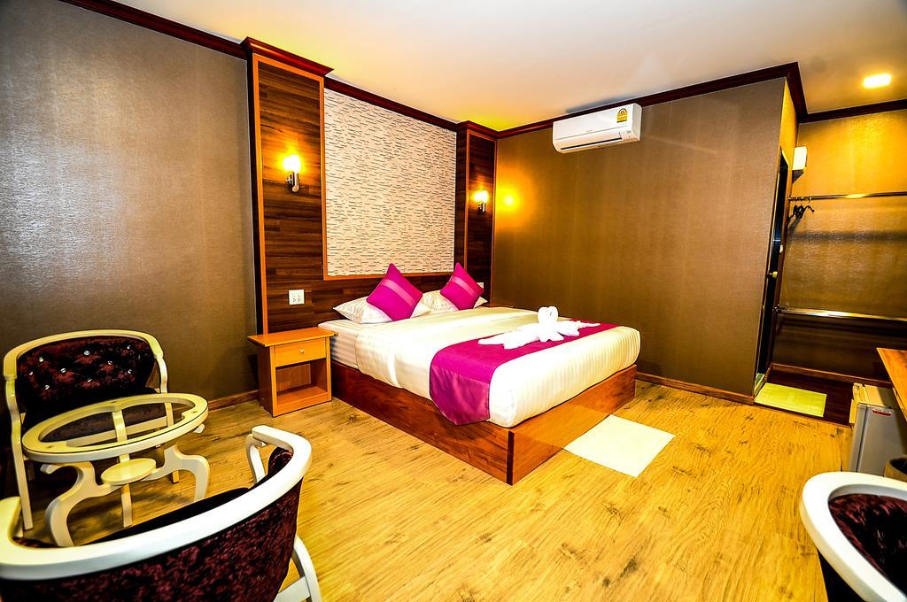 Lenoi Buri Hostel Фаталунг Екстериор снимка