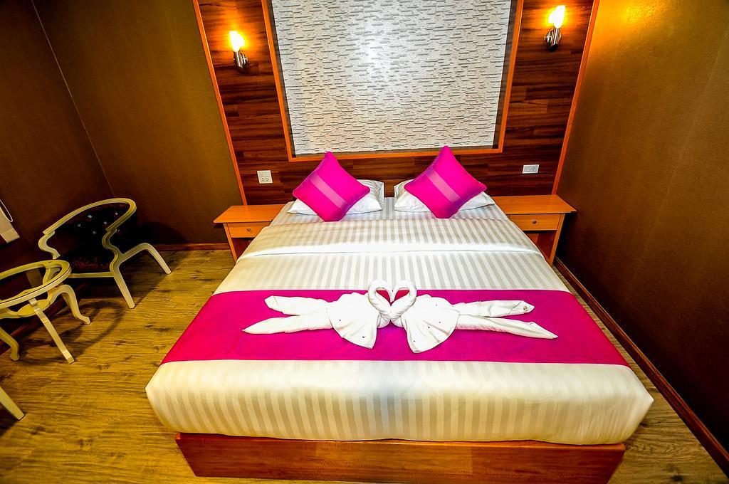 Lenoi Buri Hostel Фаталунг Екстериор снимка