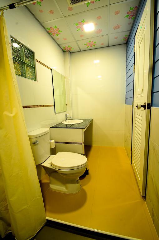Lenoi Buri Hostel Фаталунг Екстериор снимка