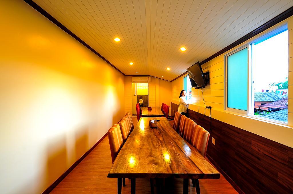 Lenoi Buri Hostel Фаталунг Екстериор снимка