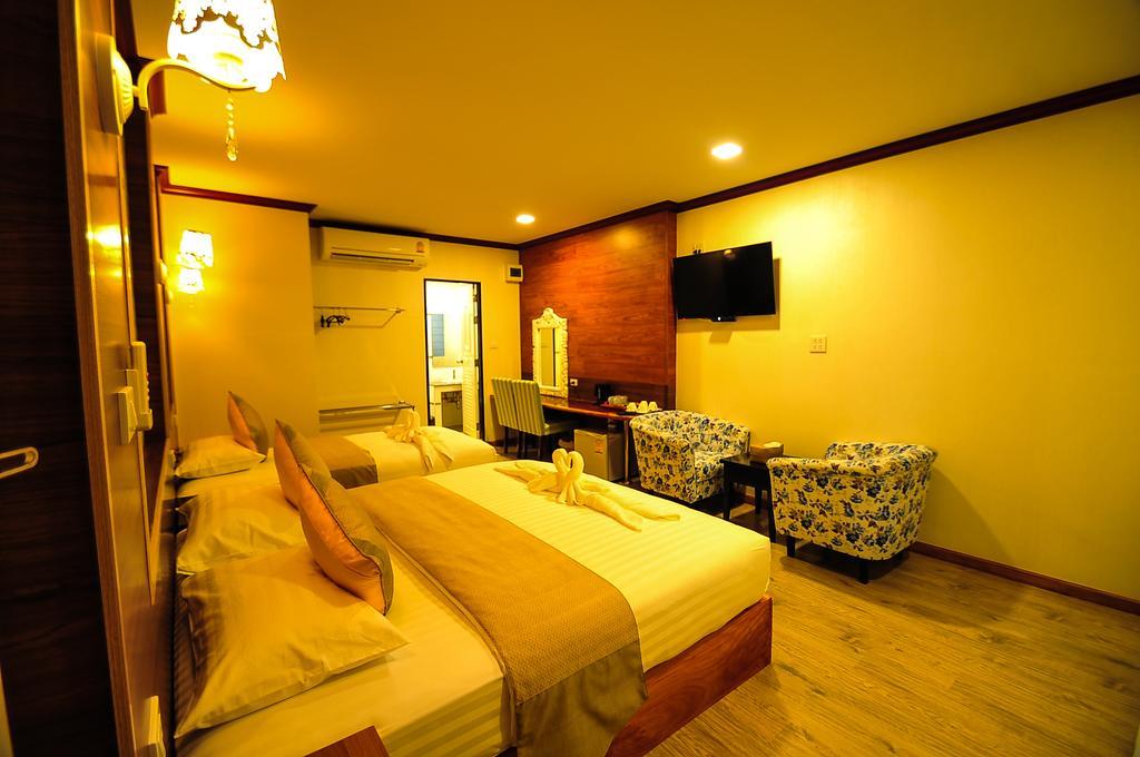 Lenoi Buri Hostel Фаталунг Екстериор снимка