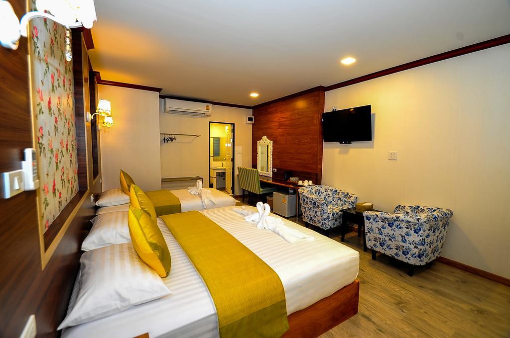 Lenoi Buri Hostel Фаталунг Екстериор снимка